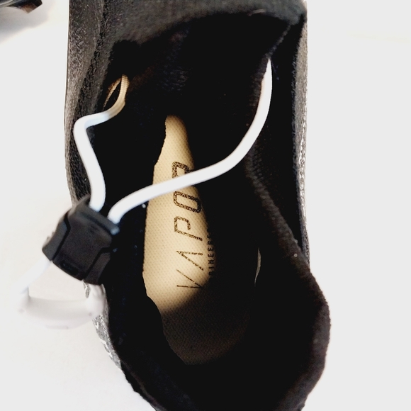 Nike Vapor Edge Elite 360 Flyknit Football Cleats - Picture 4 of 12